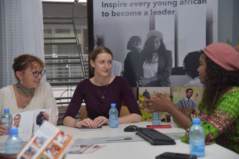 Visite de  yali regional leadership center – west africa – dakar ainsi que ceux de l’usaid